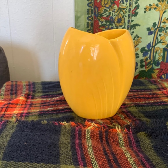 Accents Vintage Yellow Art Deco Vase Poshmark